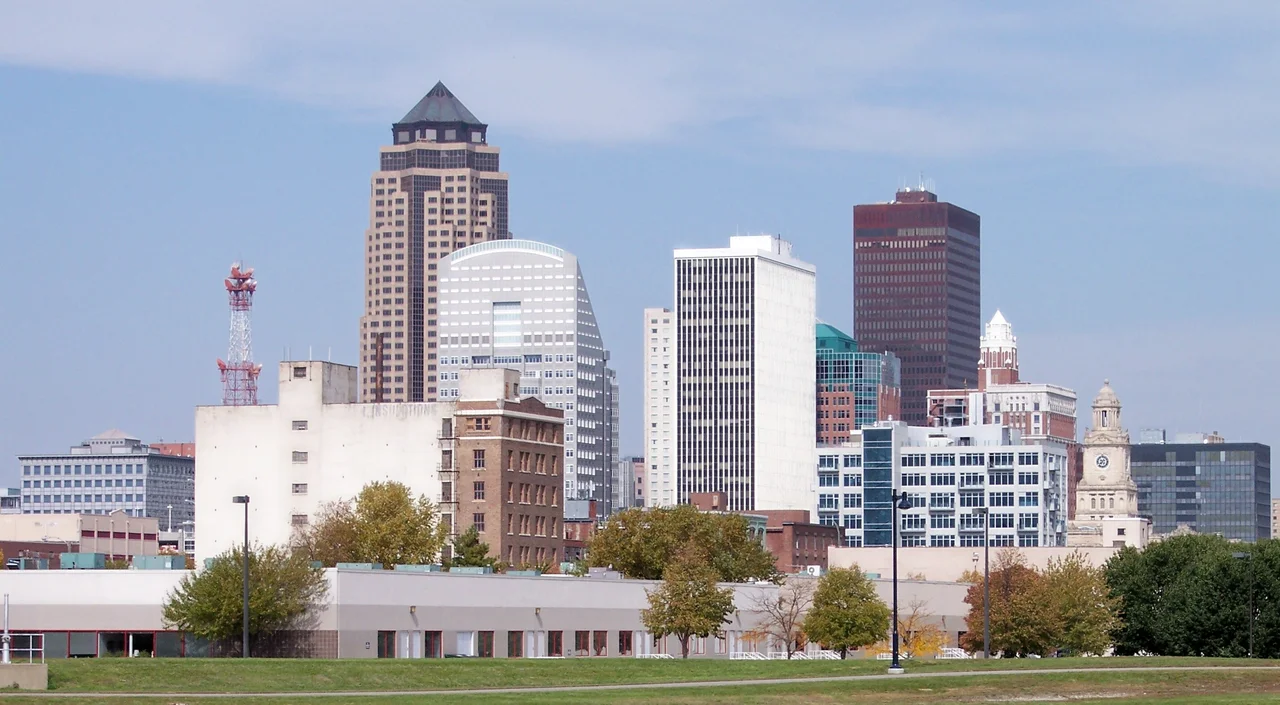 Downtown Des Moines, Iowa as viewed from the south.  Photographed from the south bank of the Raccoon River.