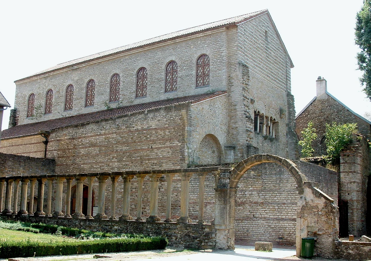 Metz - Église Saint-Pierre-aux-Nonnains - Côté Est après restauration