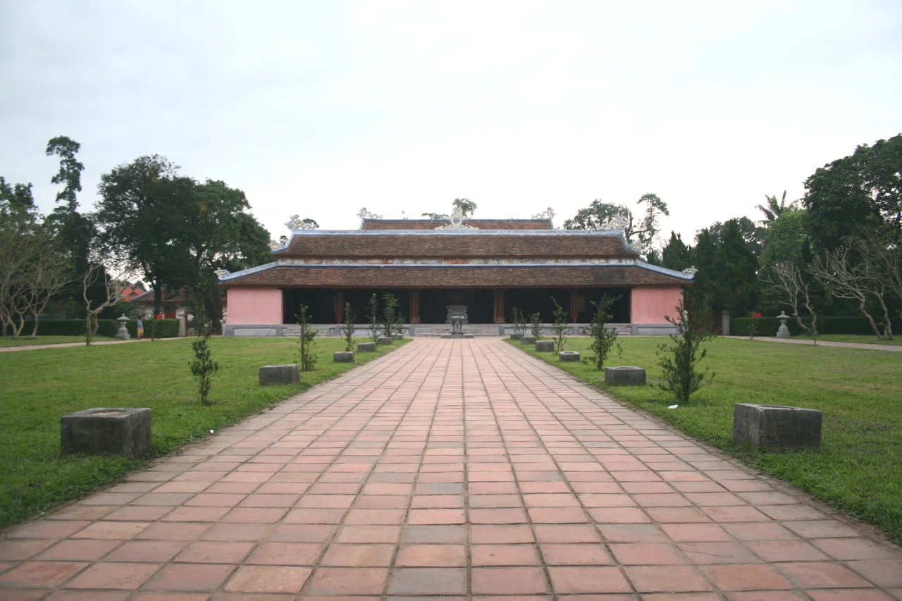Chính điện - Chùa Thiên Mụ